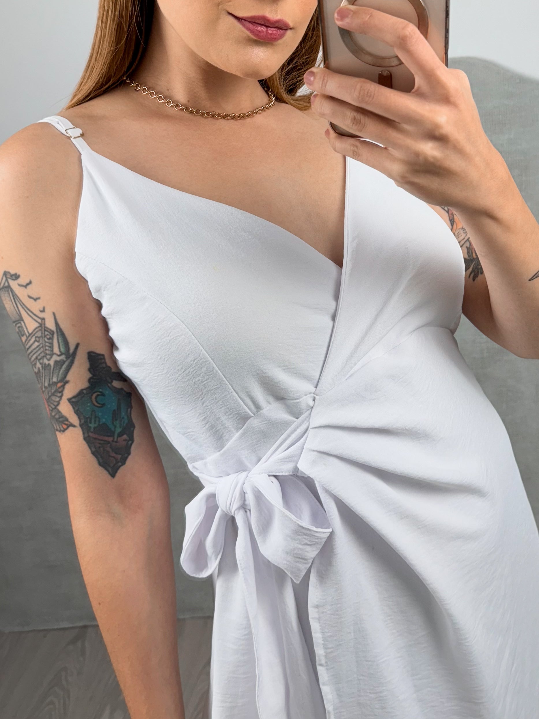 Vestido de Alça Curto com Amarração na Cintura