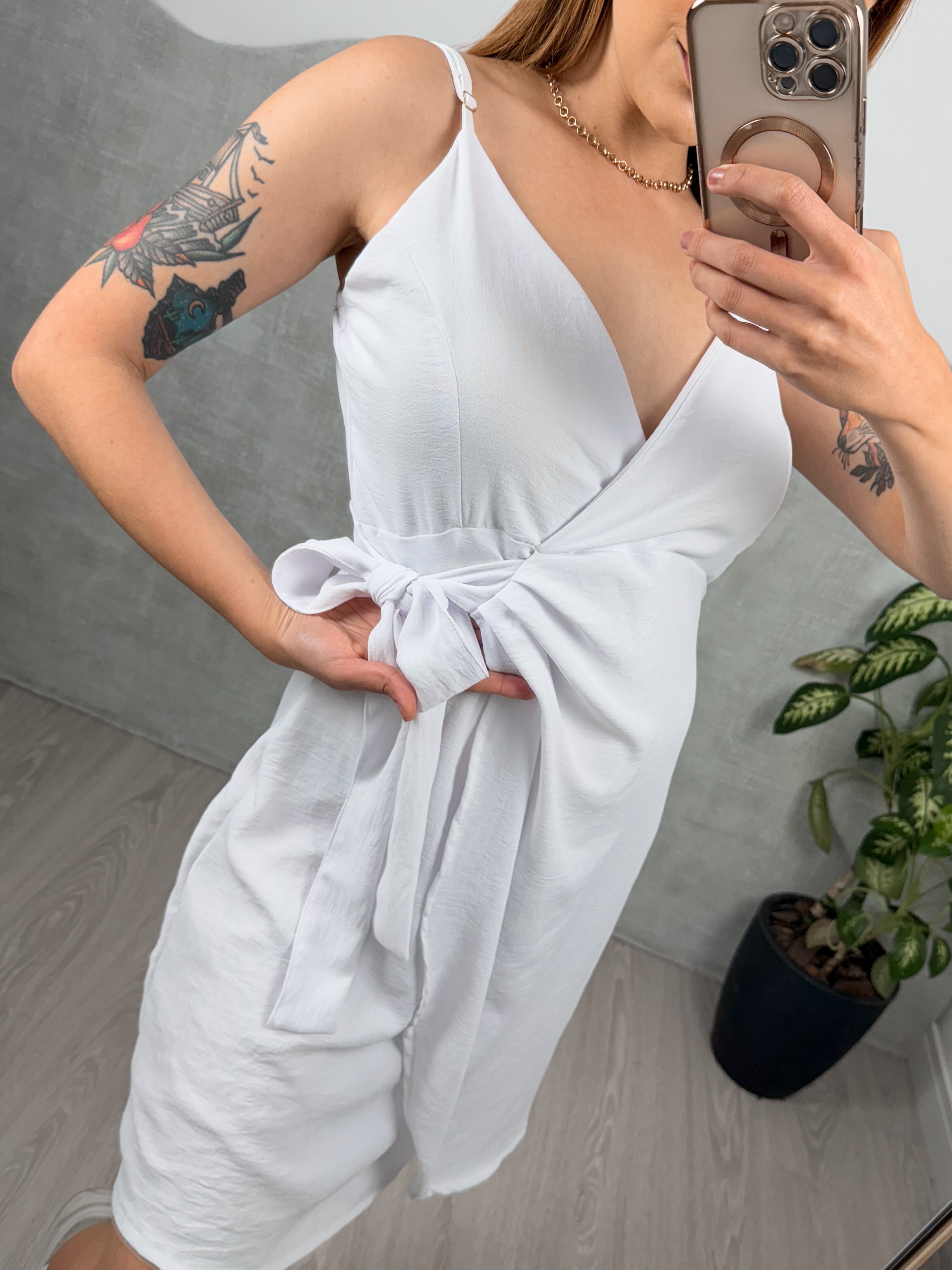 Vestido de Alça Curto com Amarração na Cintura