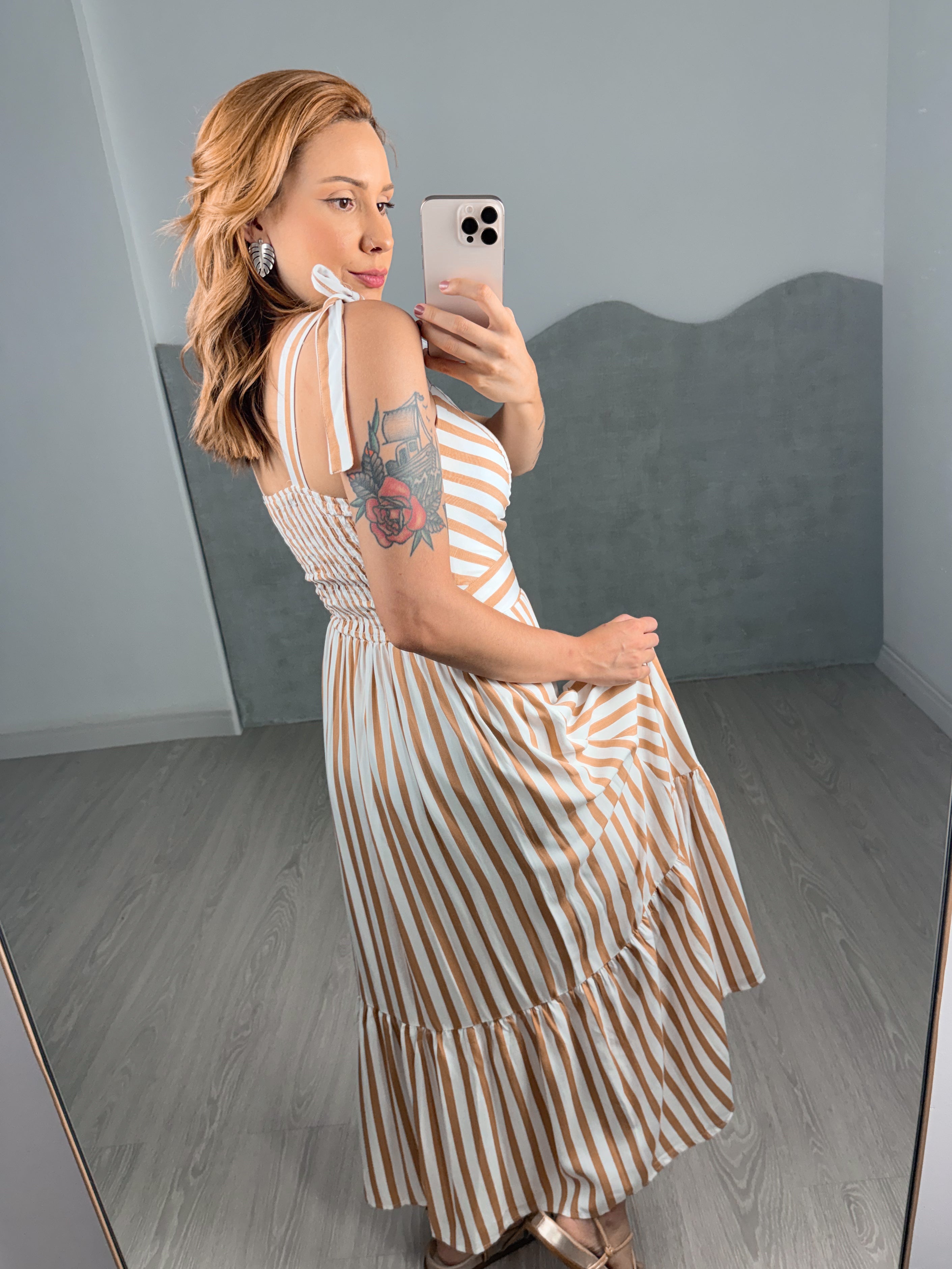 Vestido Listrado Midi Amélia